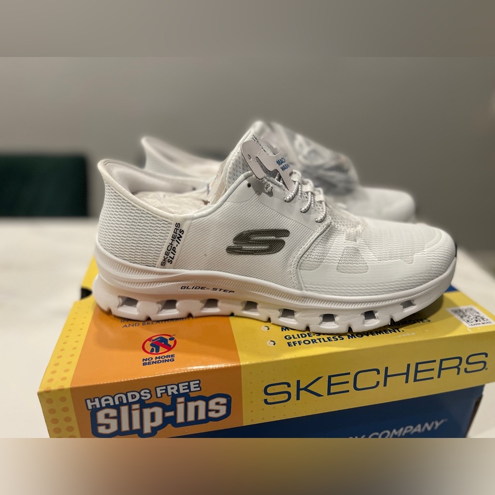 Skechers White Glide-Step Slip-Ins women size 10